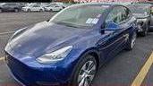 TESLA MODEL Y 2021 5YJYGDEEXMF105081 image